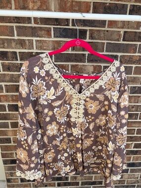 Cato Brown Floral Lace-Trim V-Neck Tunic